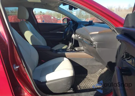 2020 Mazda Cx-30 Premium Package z USA, uszkodzony, nr VIN 3MVDMBEM5LM105176